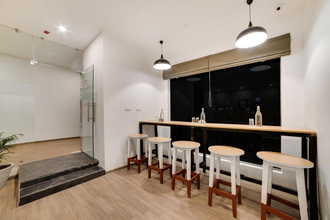 Townhouse Ss Aero Prime Hotel Shamshabad Exterior photo