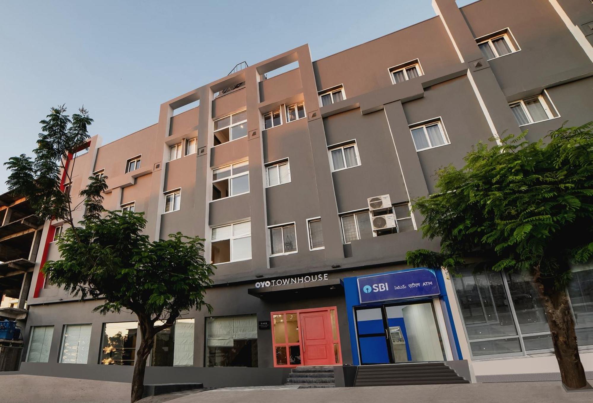 Townhouse Ss Aero Prime Hotel Shamshabad Exterior photo