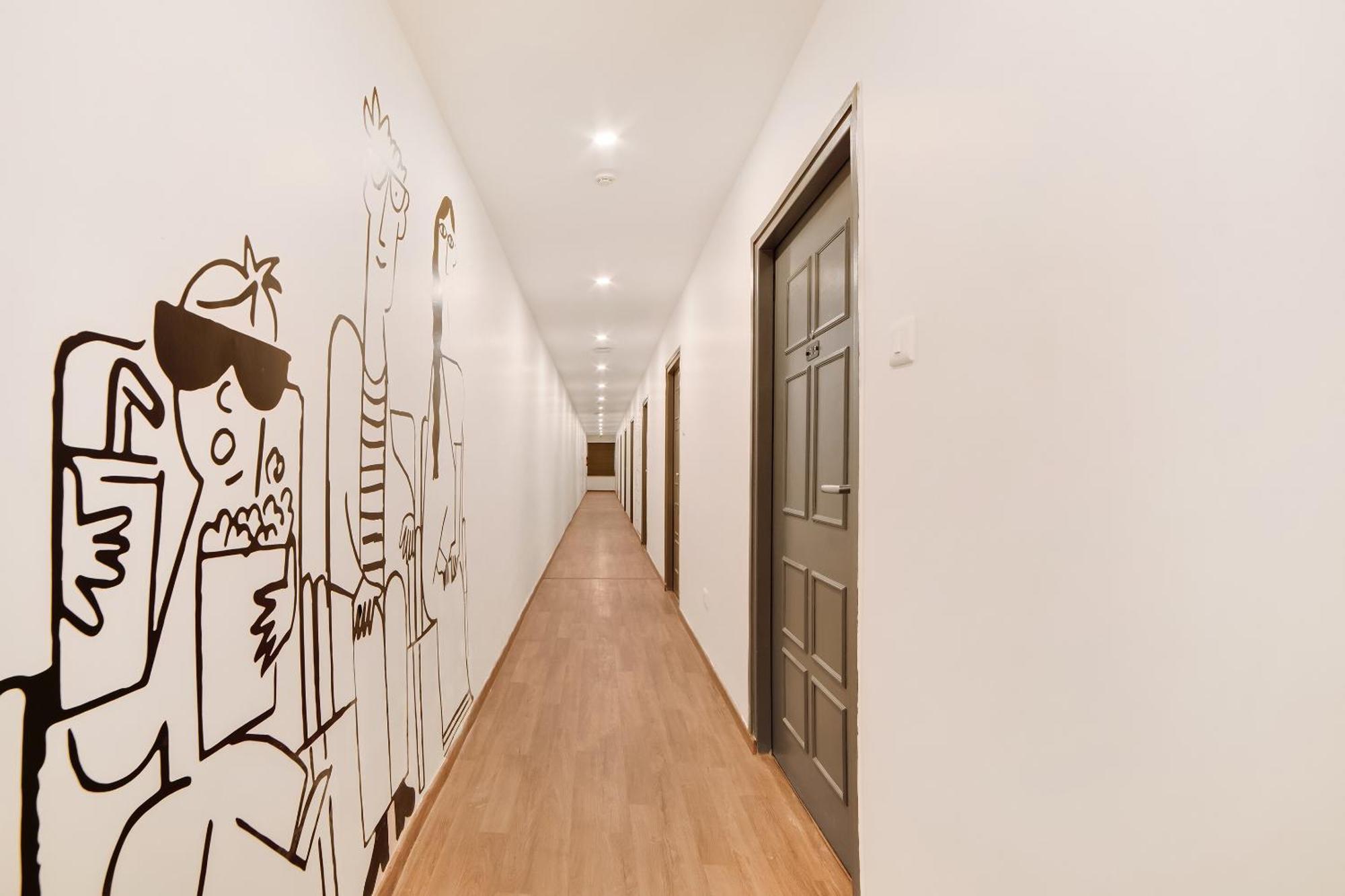 Townhouse Ss Aero Prime Hotel Shamshabad Exterior photo