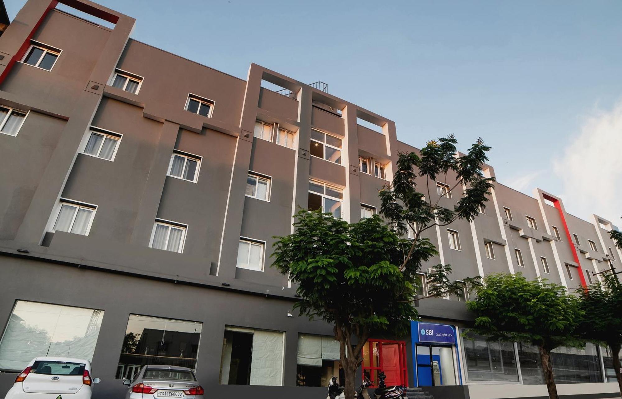 Townhouse Ss Aero Prime Hotel Shamshabad Exterior photo